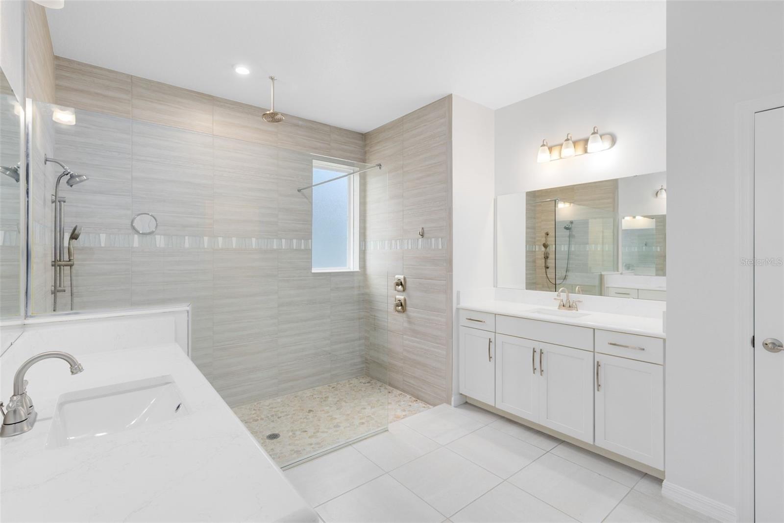 PARK VIEW/THE HILLS - Residential