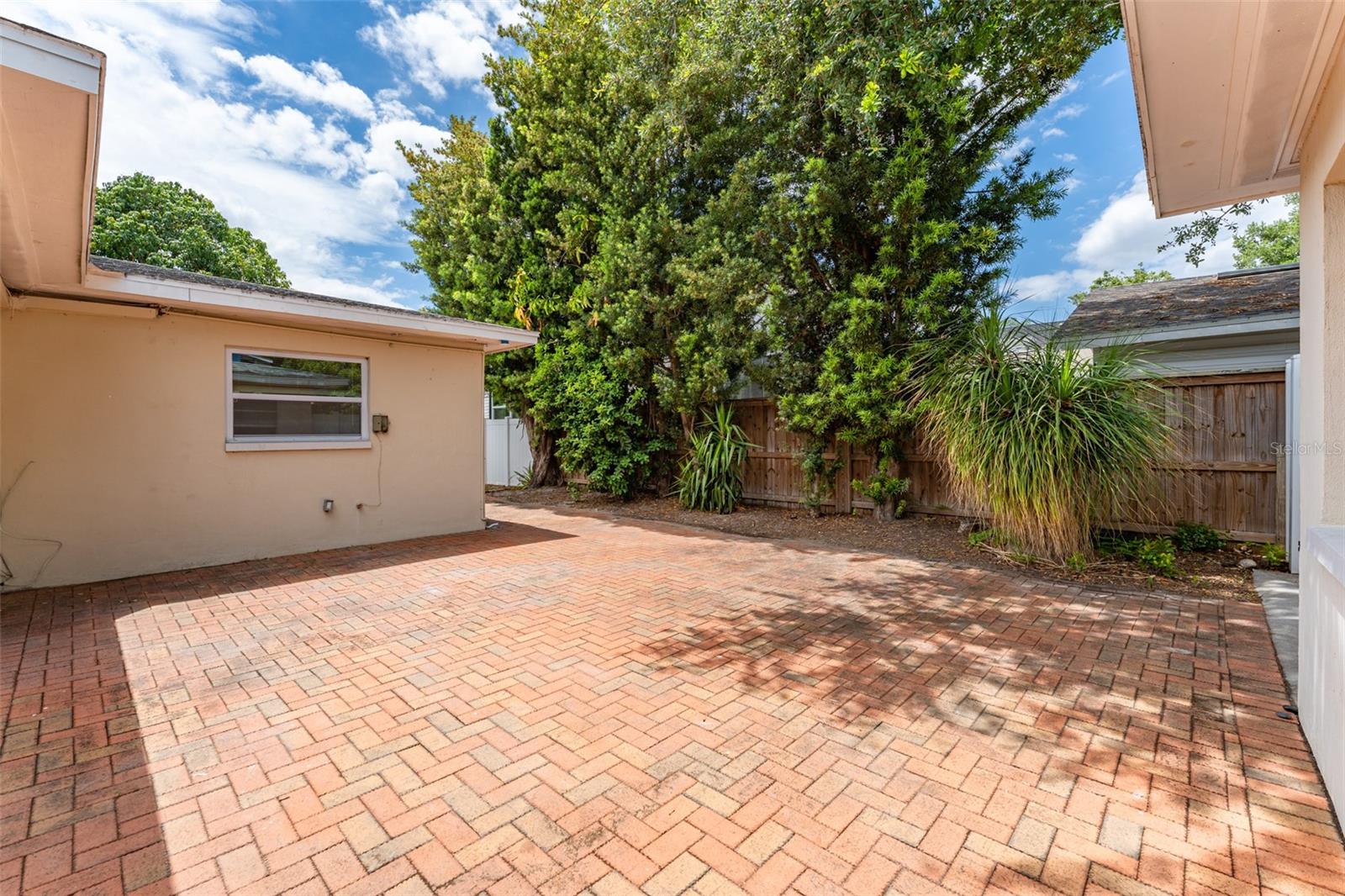 SPRING HILL REV - Residential