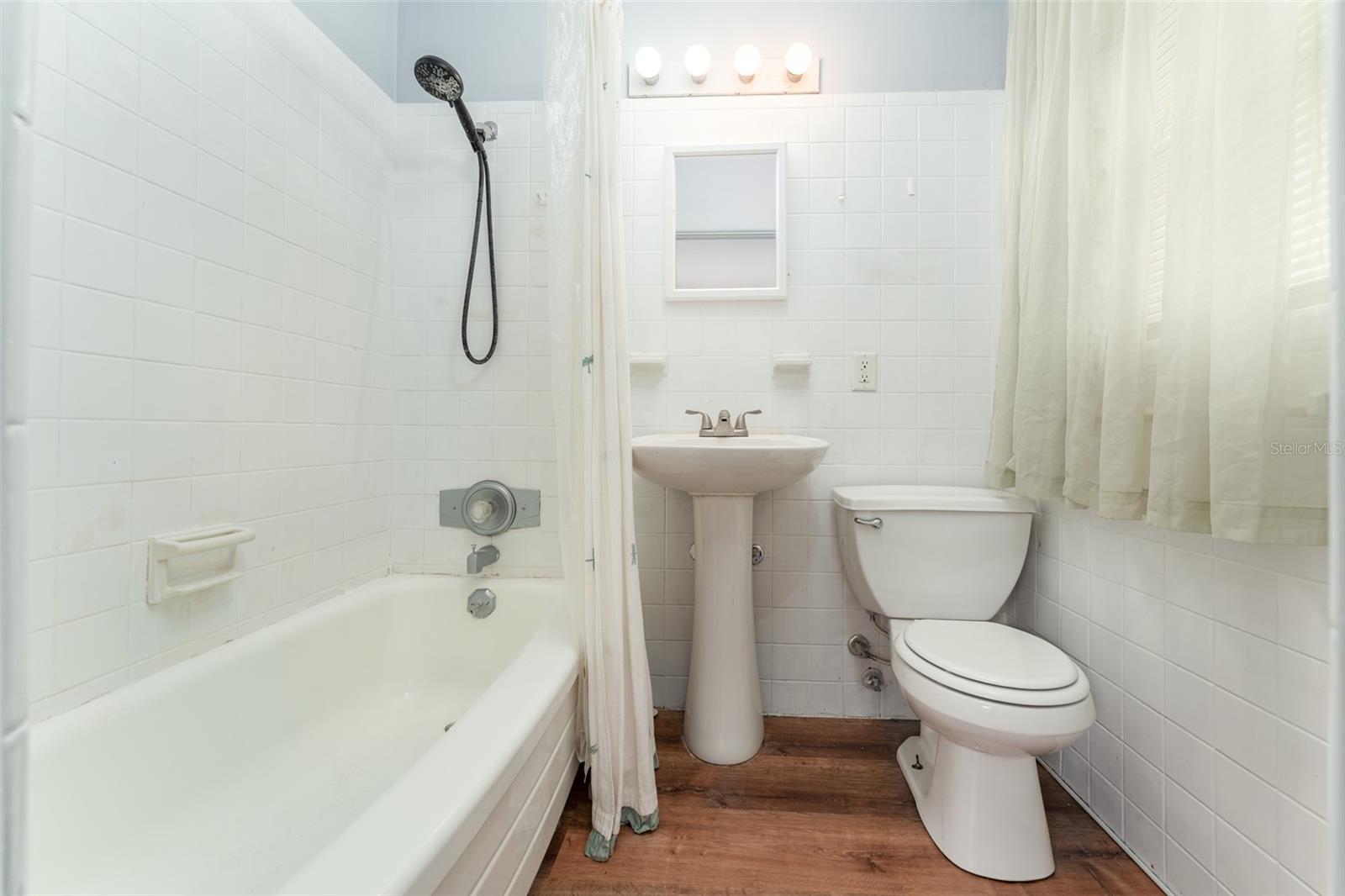 SPRING HILL REV - Residential