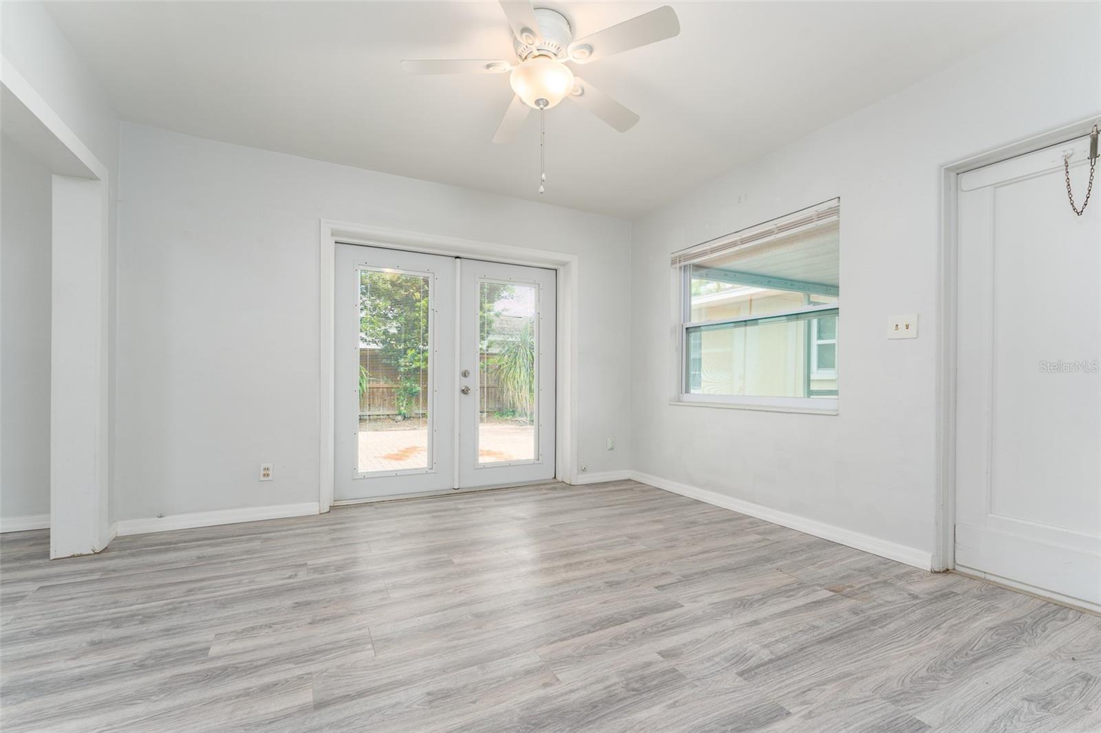 SPRING HILL REV - Residential