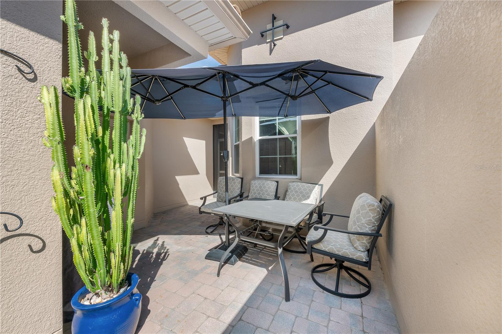 2459 PALM TREE DRIVE