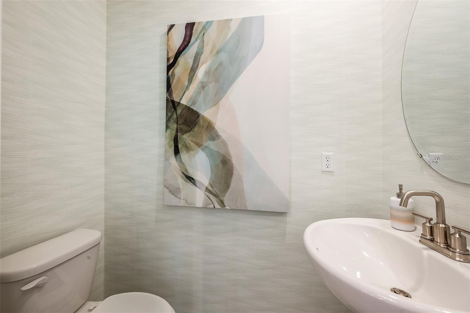 AULIN SQUARE - Residential