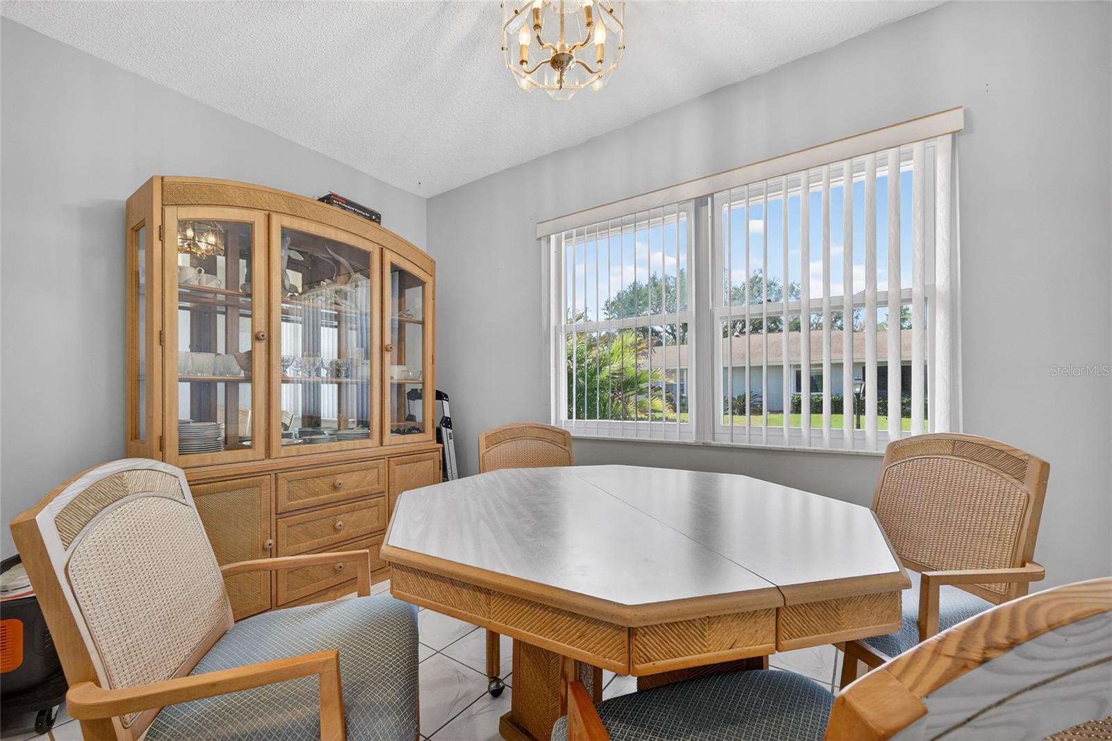 HIGHGATE B CONDO - Residential