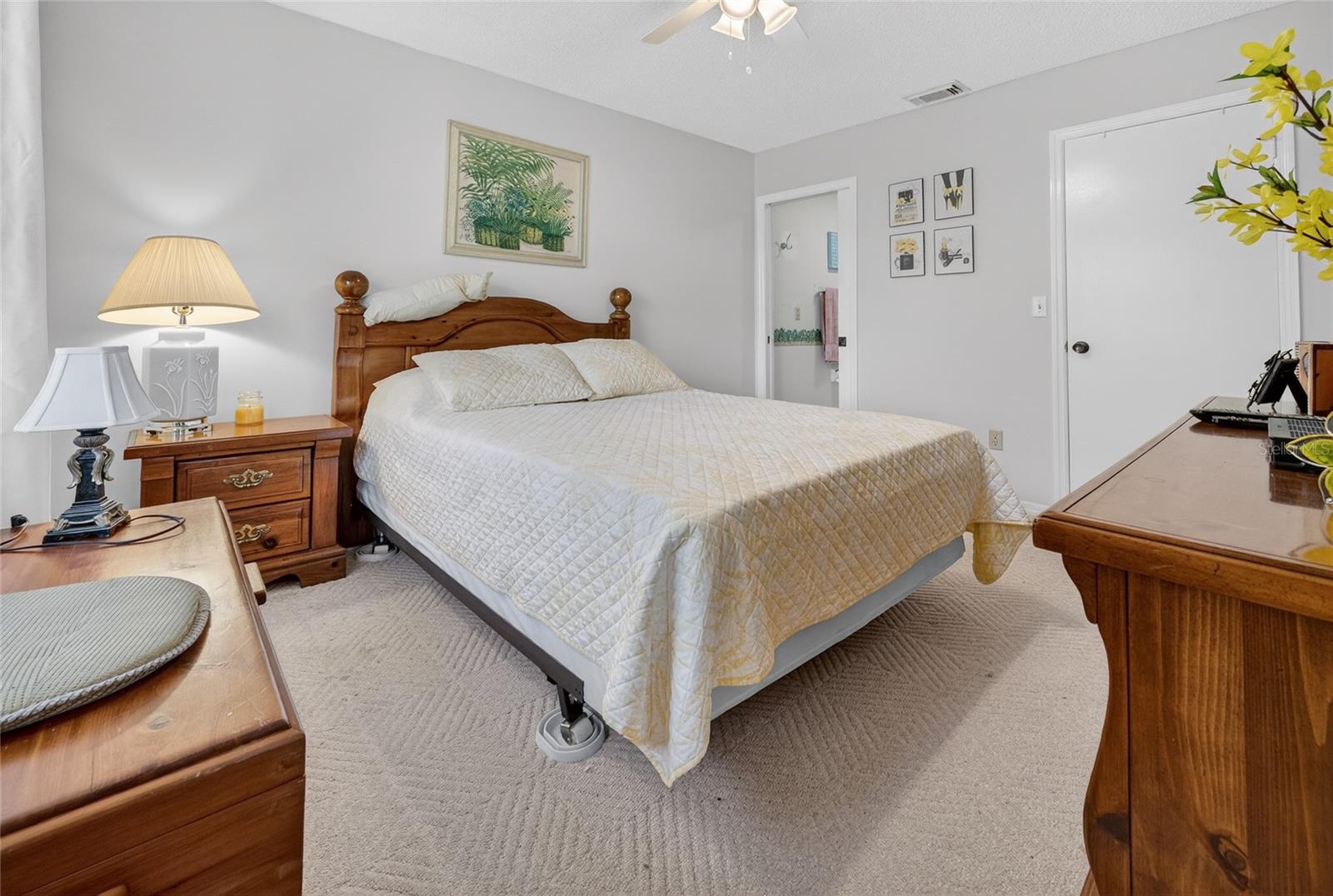 HIGHGATE B CONDO - Residential