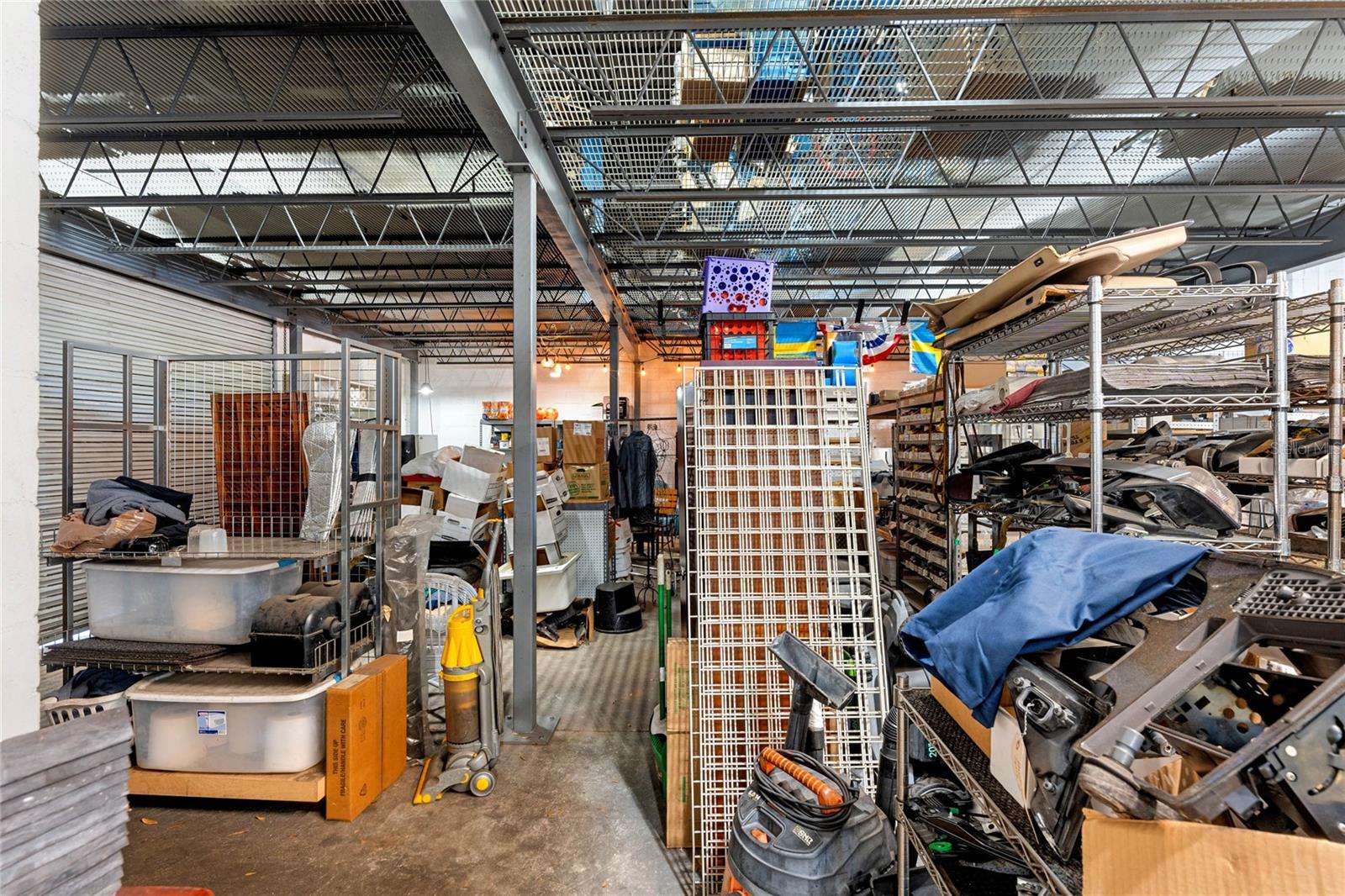 LAWNDALE ANNEX - Commercial Sale