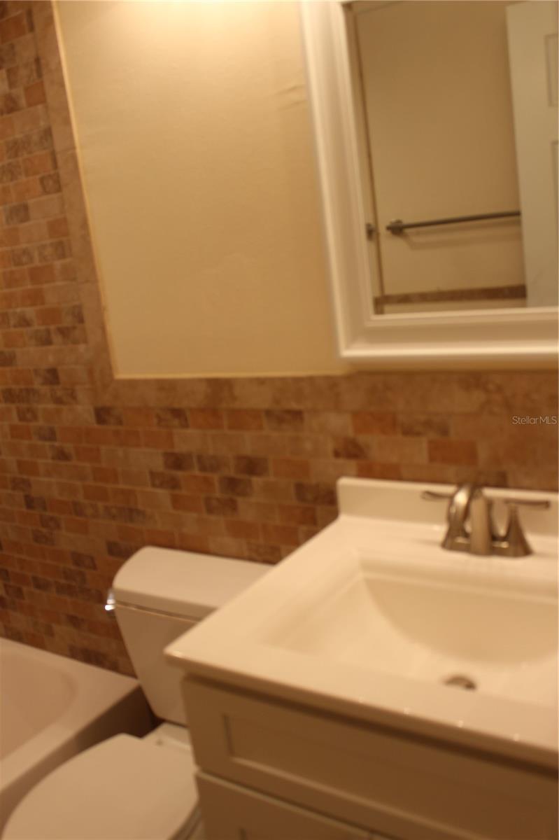 HERITAGE VILLAGE - Residential Lease