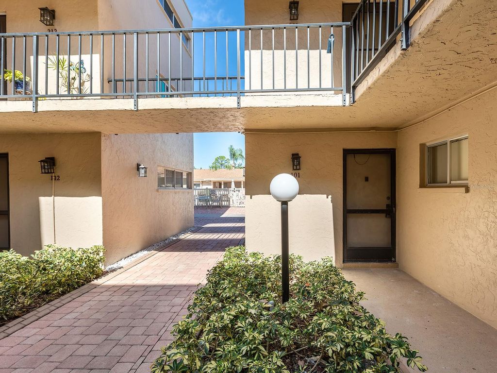 Photo of 2763 Woodgate Lane #101, Sarasota, FL 34231 (MLS # A4661804)