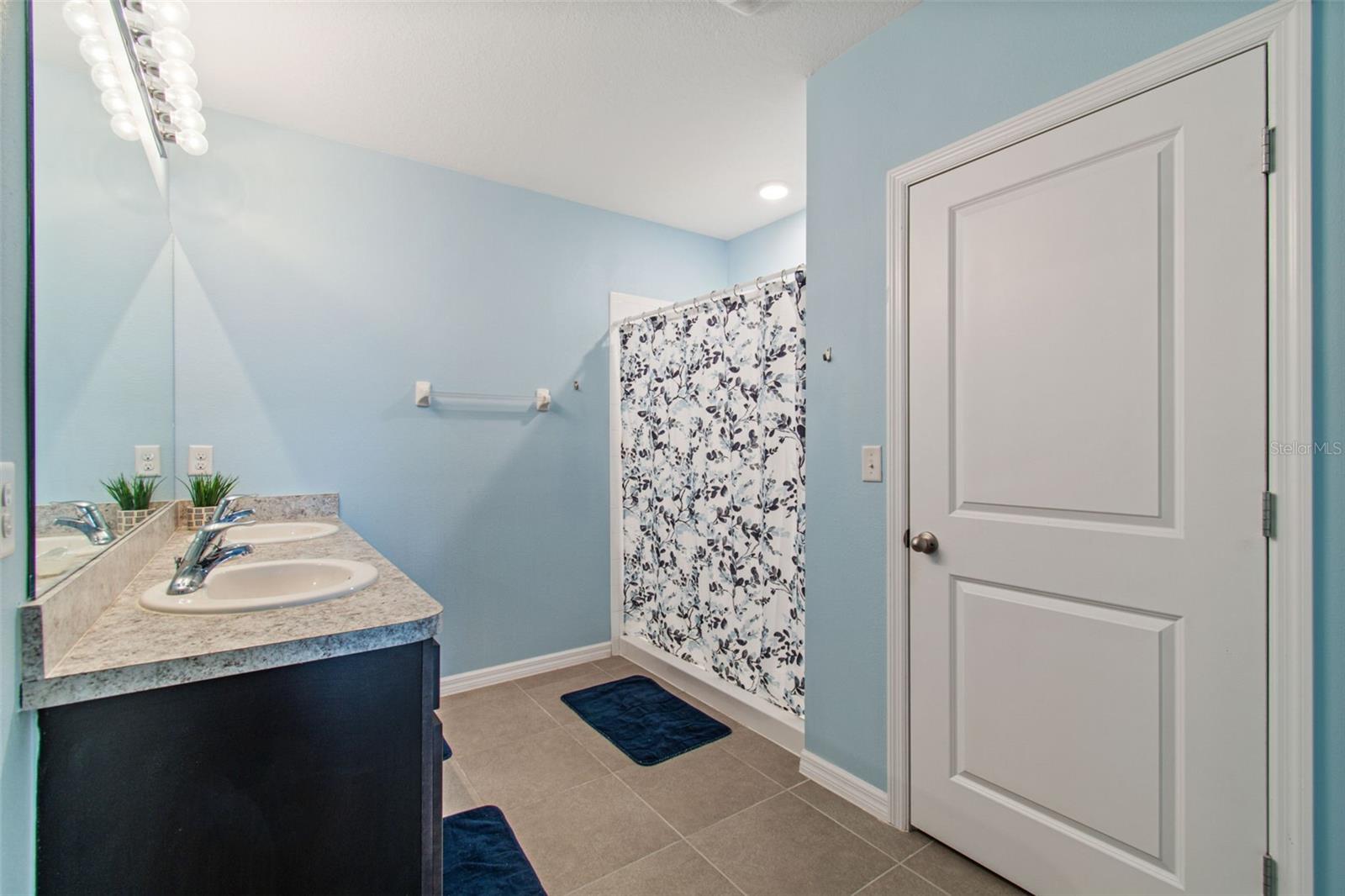 CARRIAGE POINTE SOUTH PH 2B - Residential