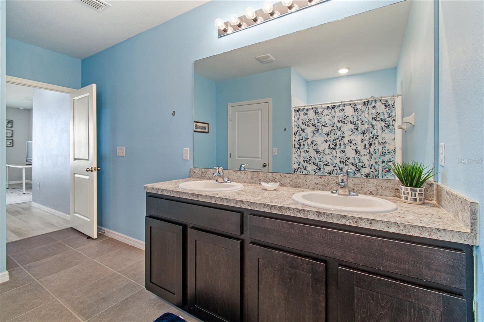 CARRIAGE POINTE SOUTH PH 2B - Residential