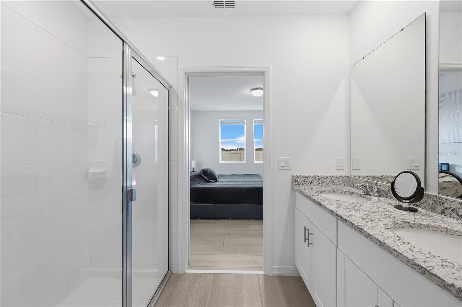 LAWSON DUNES SUB - Residential Lease