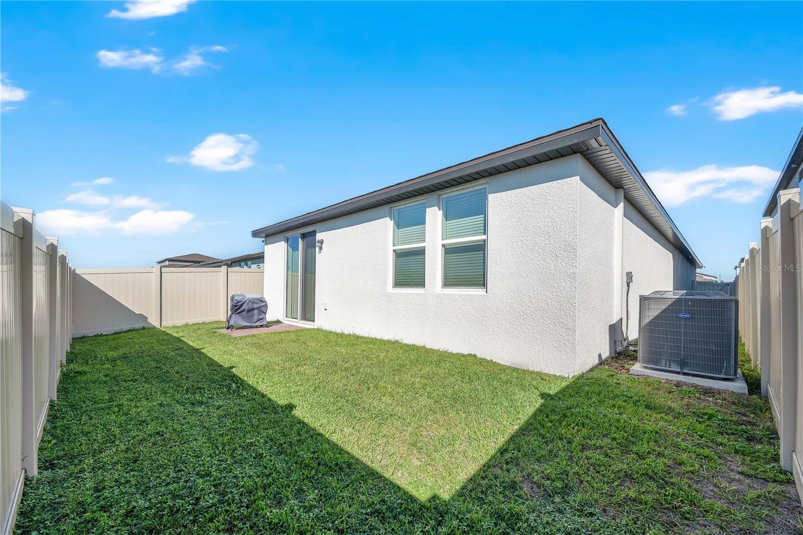 LAWSON DUNES SUB - Residential Lease