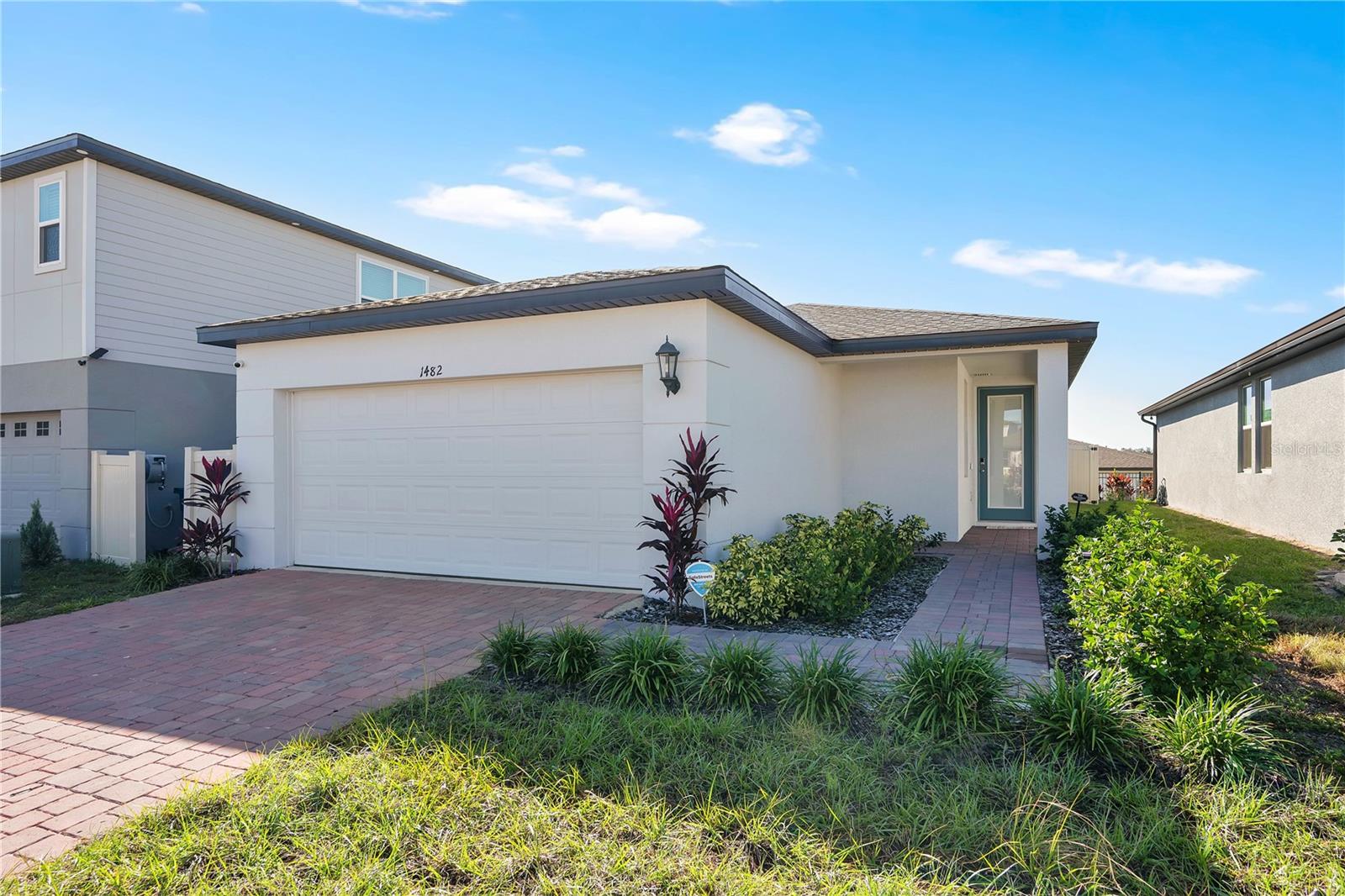 LAWSON DUNES SUB - Residential Lease