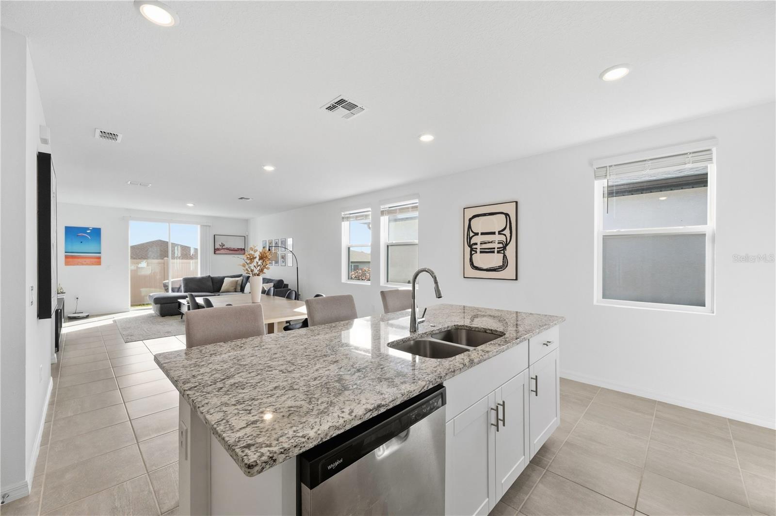 LAWSON DUNES SUB - Residential Lease