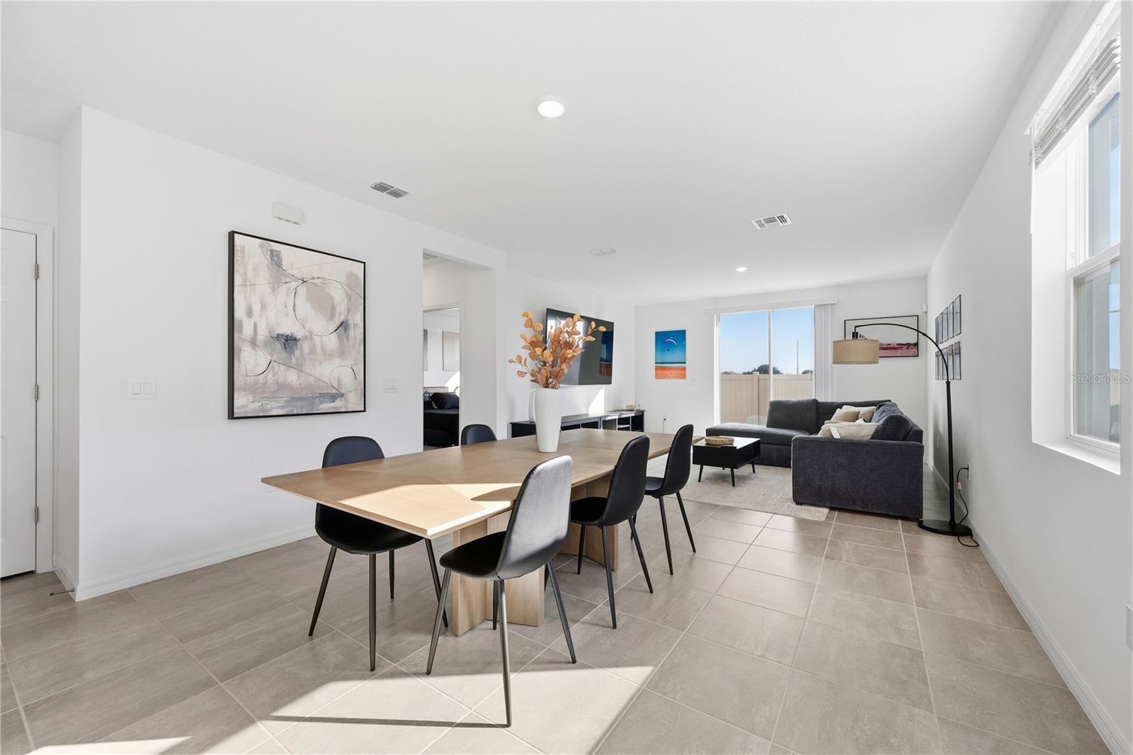 LAWSON DUNES SUB - Residential Lease