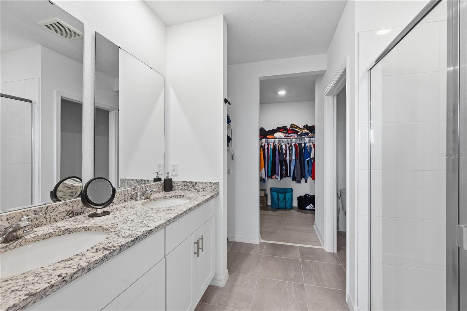 LAWSON DUNES SUB - Residential Lease