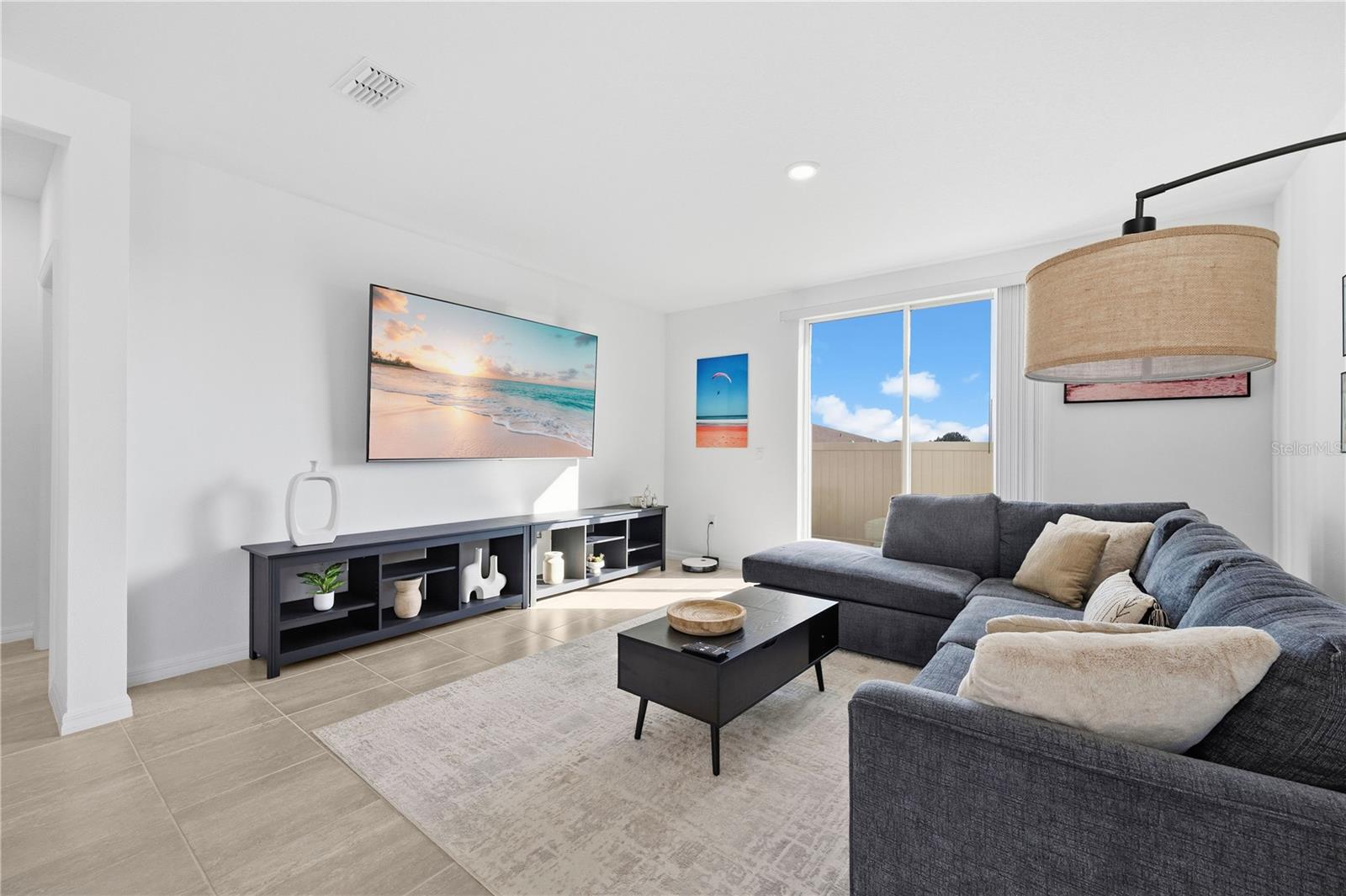 LAWSON DUNES SUB - Residential Lease