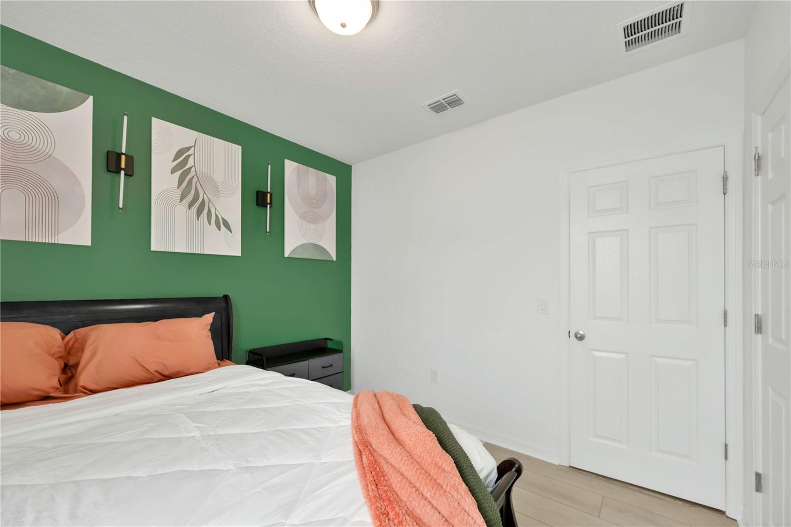 LAWSON DUNES SUB - Residential Lease