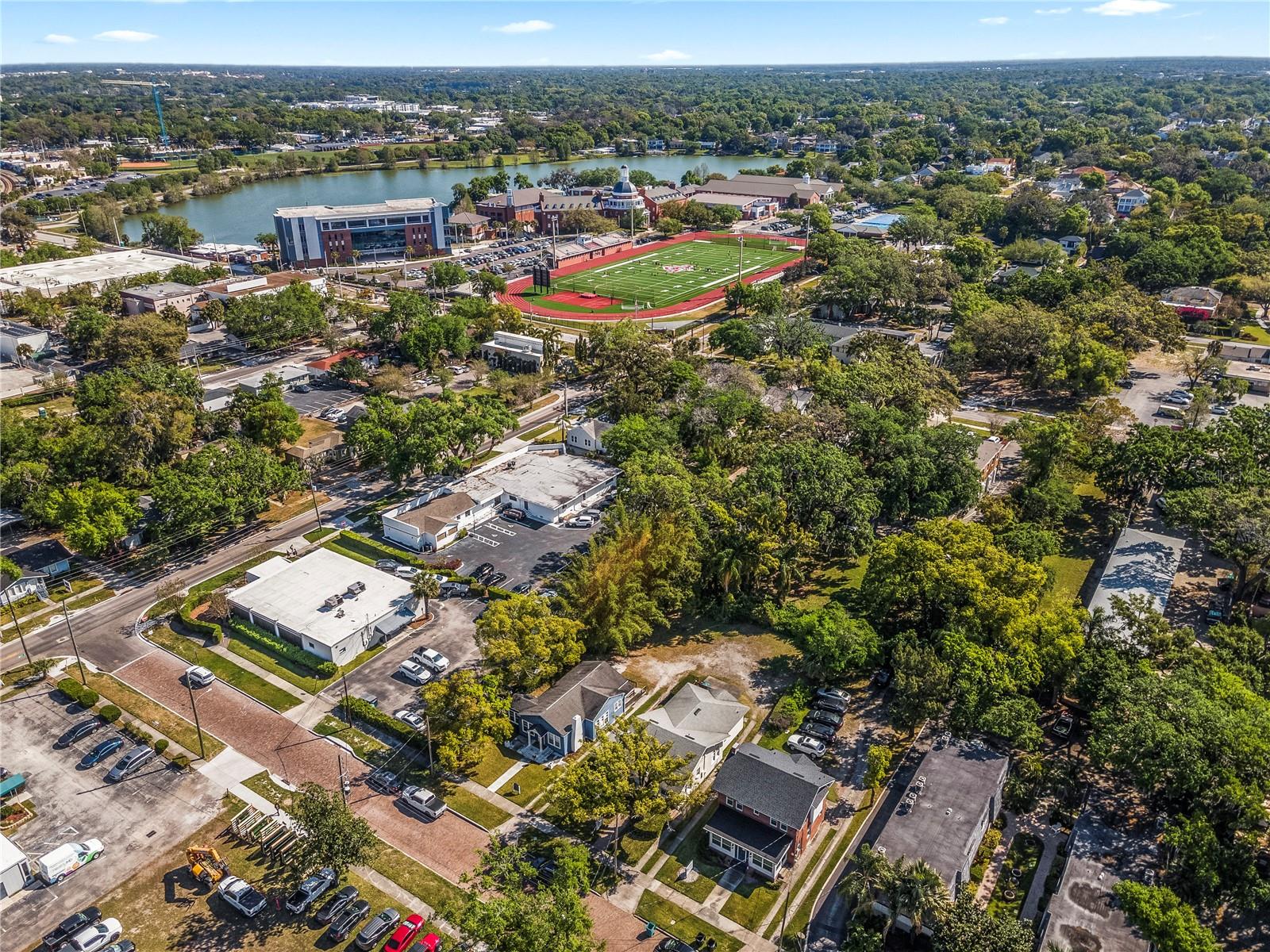 MAGNOLIA PARK - Commercial Lease