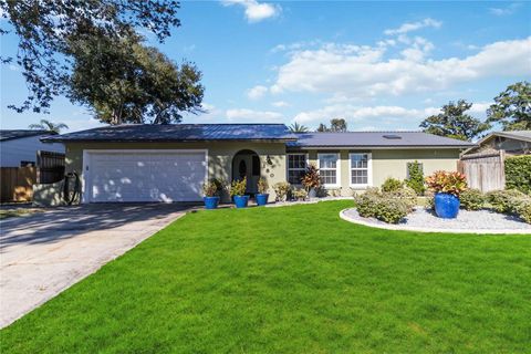 A home in CASSELBERRY