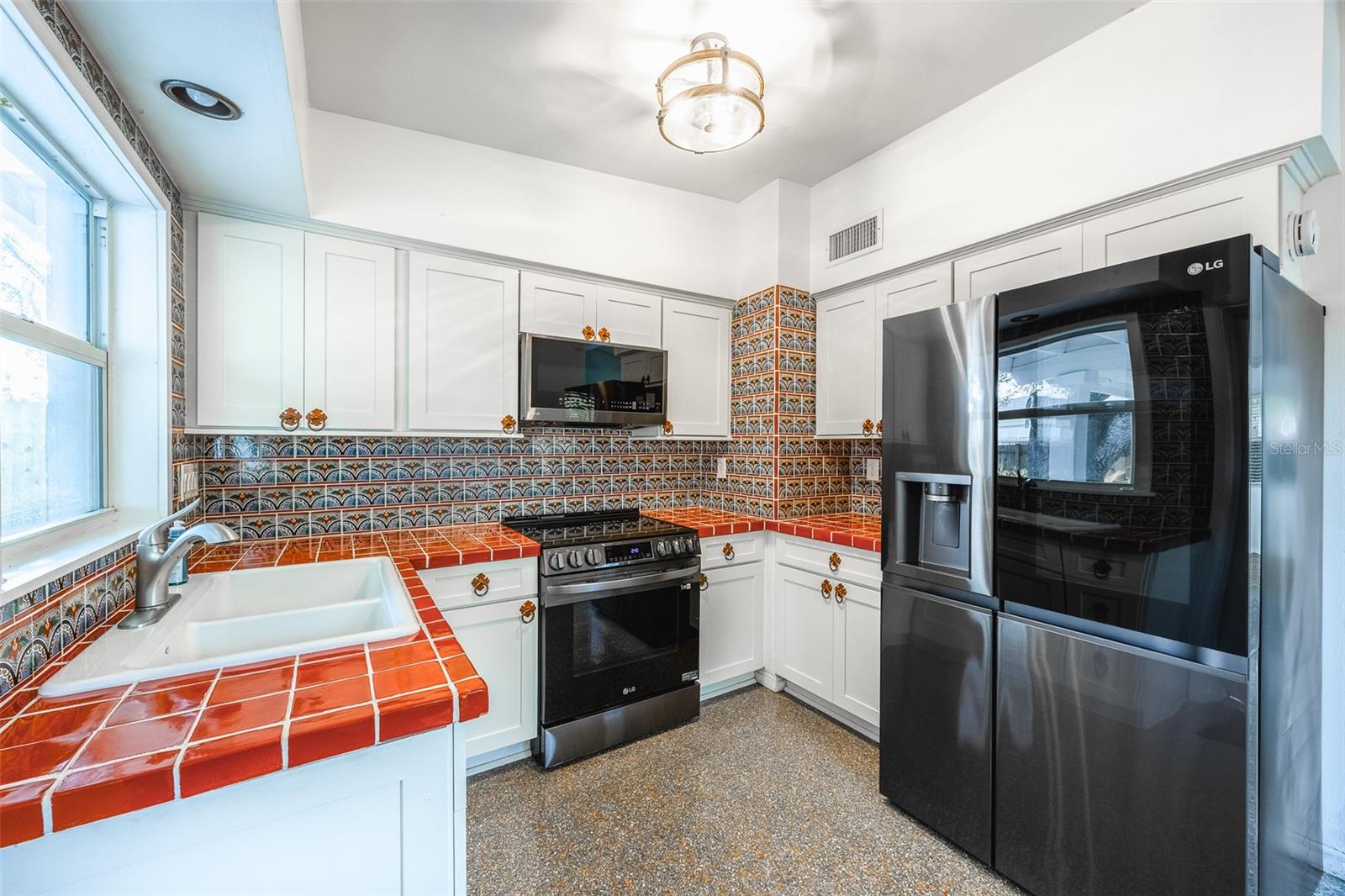 HOWELL HEIGHTS - Residential Lease