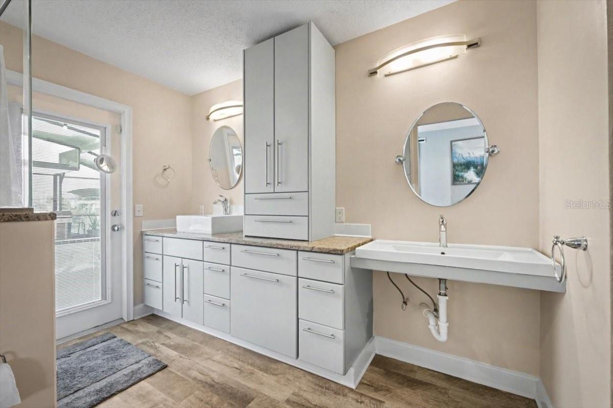 YACHT HAVEN - Residential