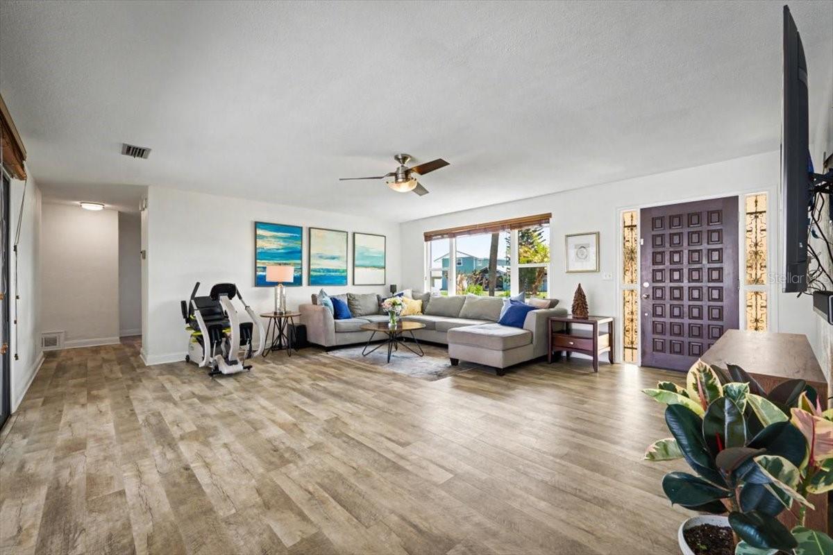 YACHT HAVEN - Residential