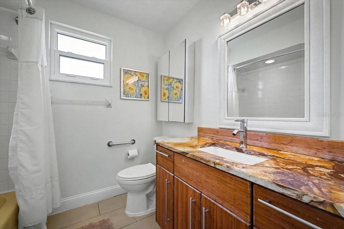 YACHT HAVEN - Residential