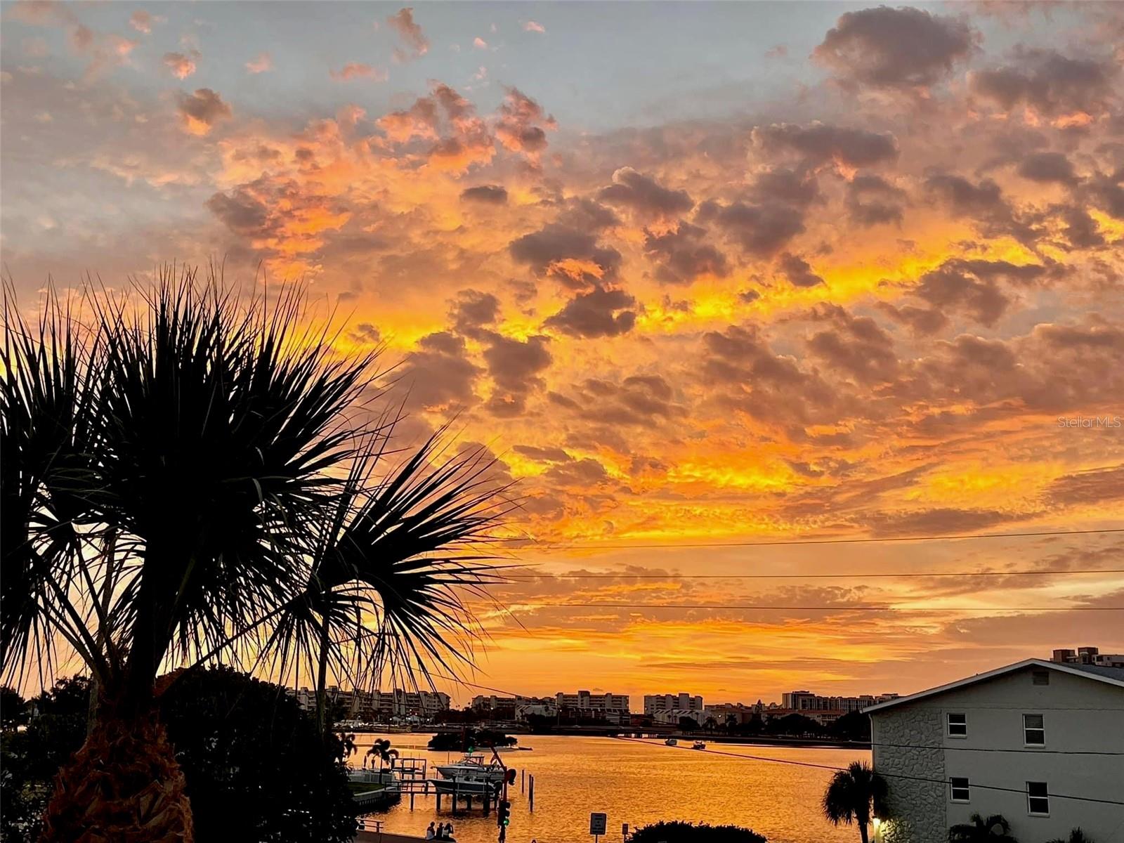 SHORE PLAZA BLDG - Residential