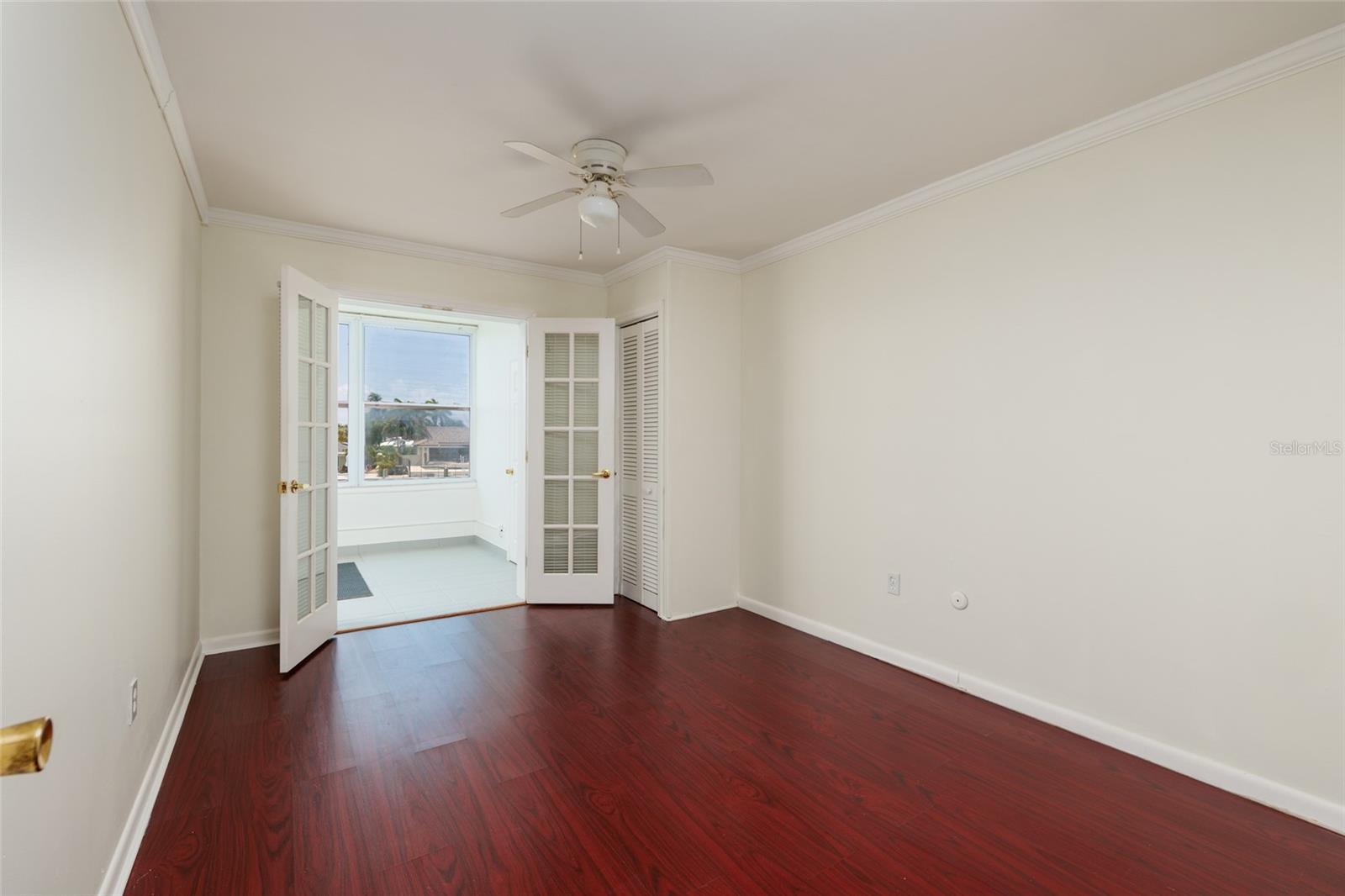 SHORE PLAZA BLDG - Residential