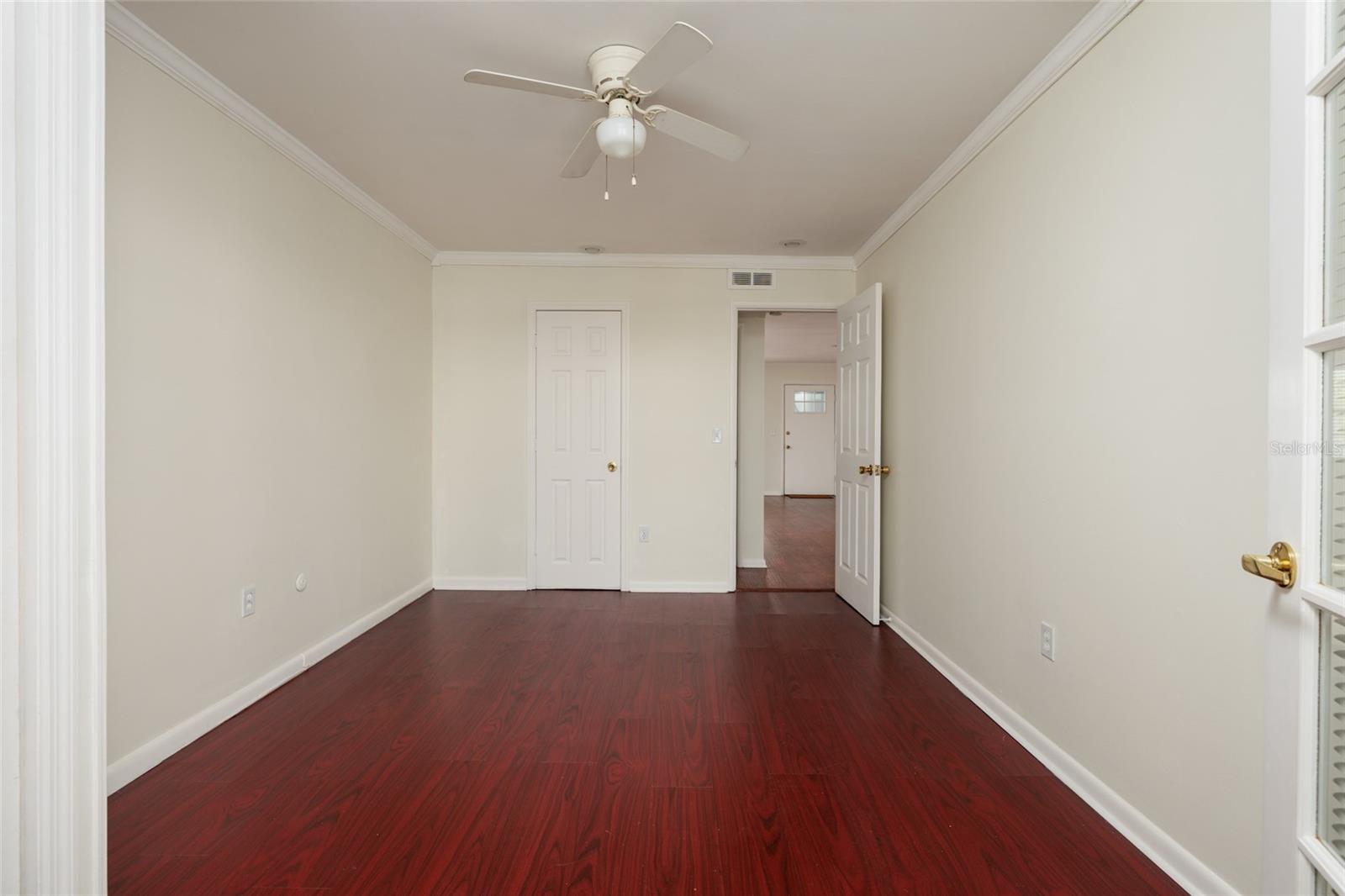 SHORE PLAZA BLDG - Residential