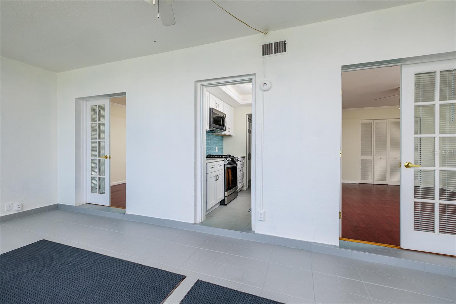 SHORE PLAZA BLDG - Residential