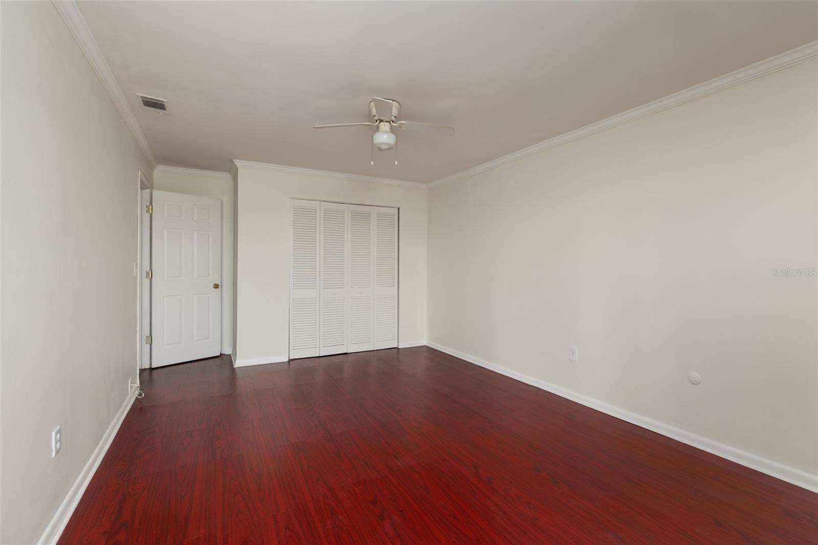 SHORE PLAZA BLDG - Residential