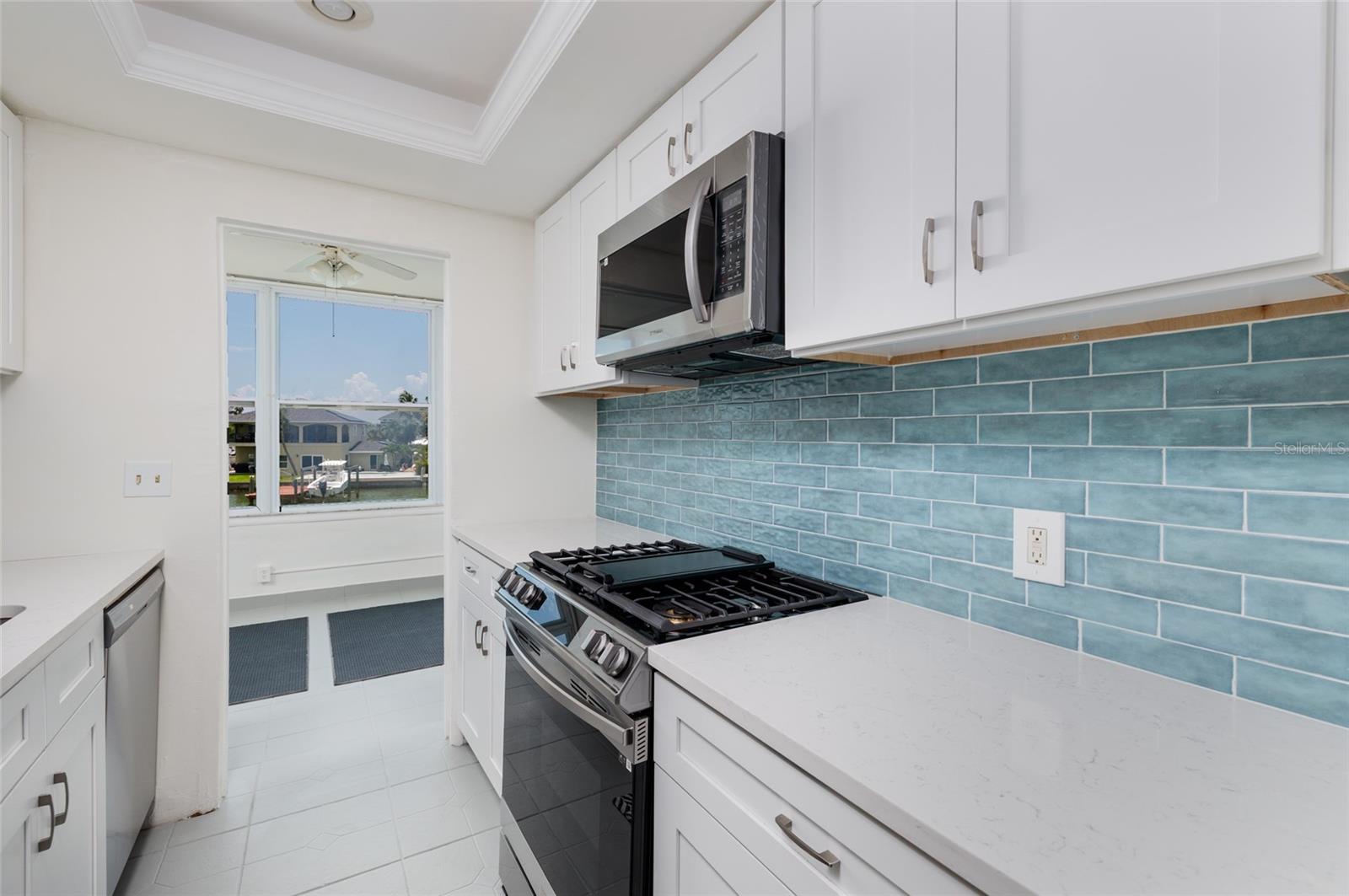 SHORE PLAZA BLDG - Residential