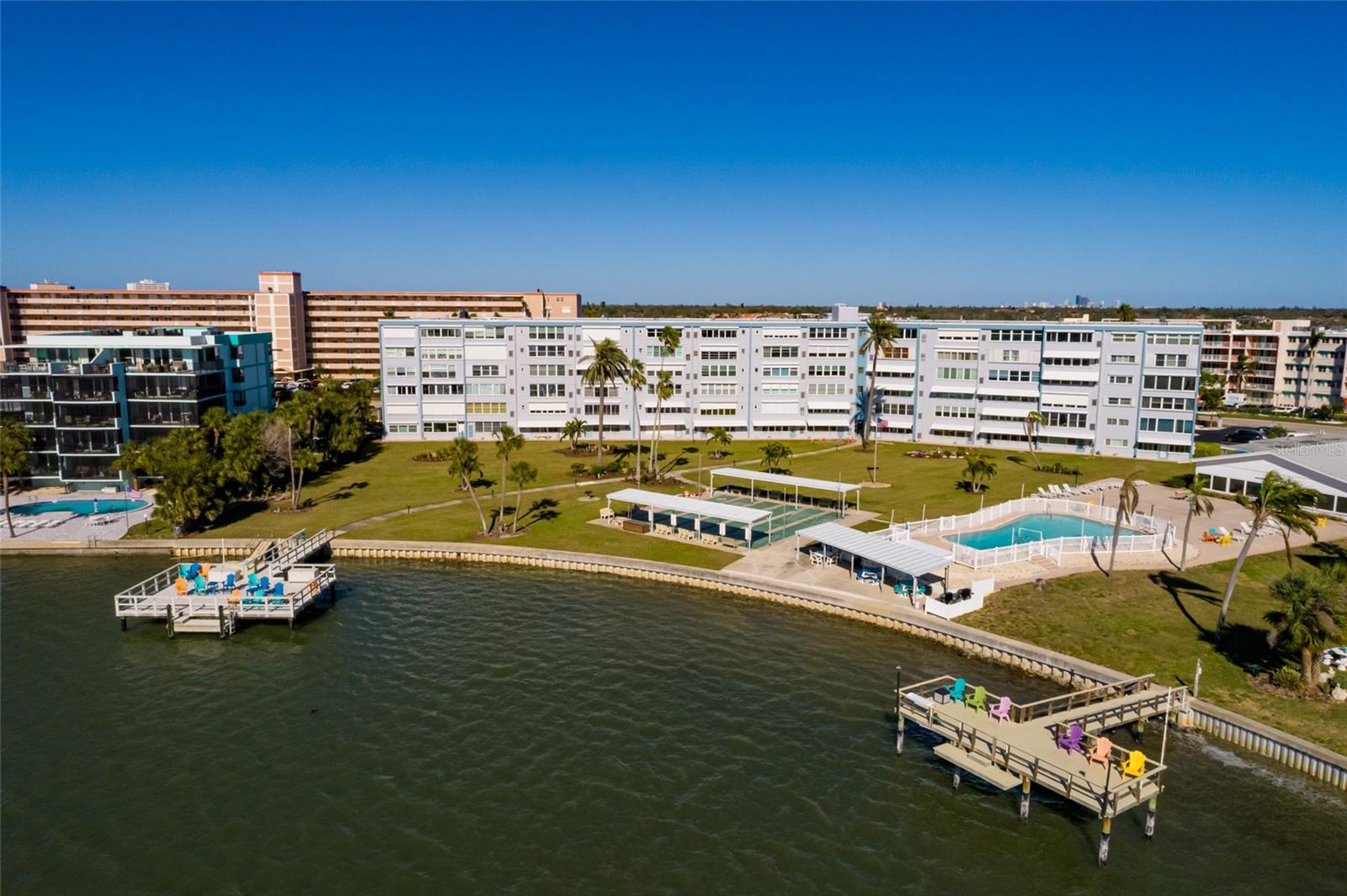 SHORE PLAZA BLDG - Residential