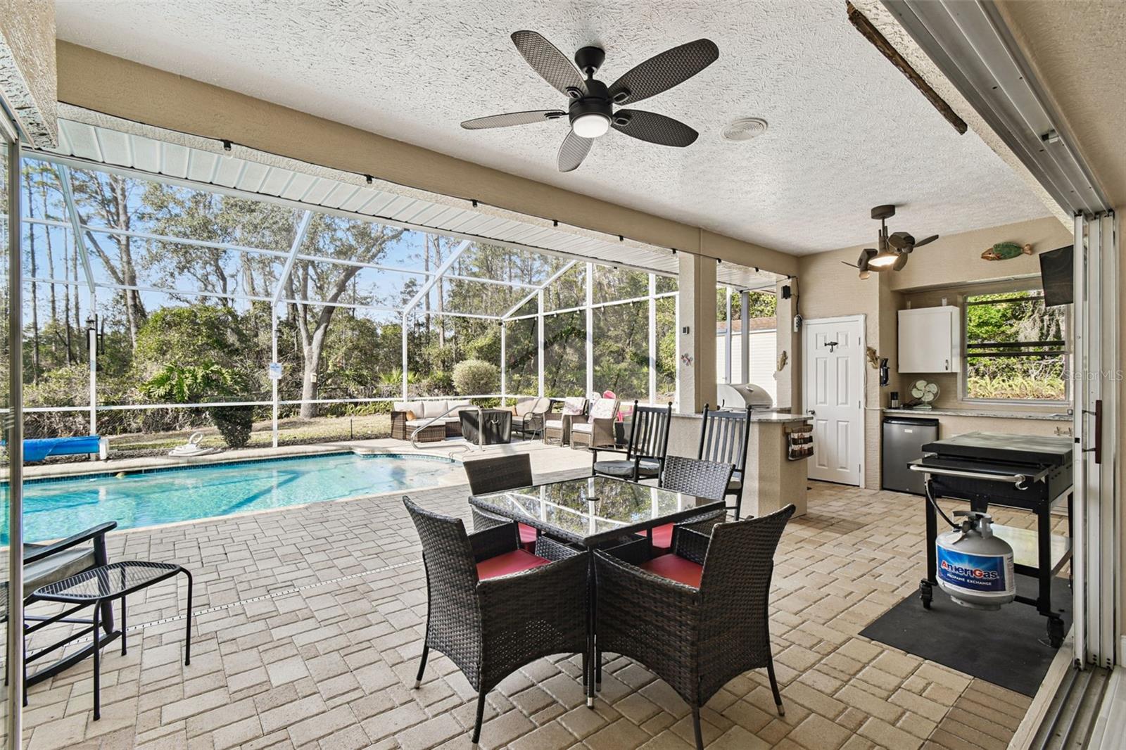 WOODLAND WATERS PH 1 - Residential