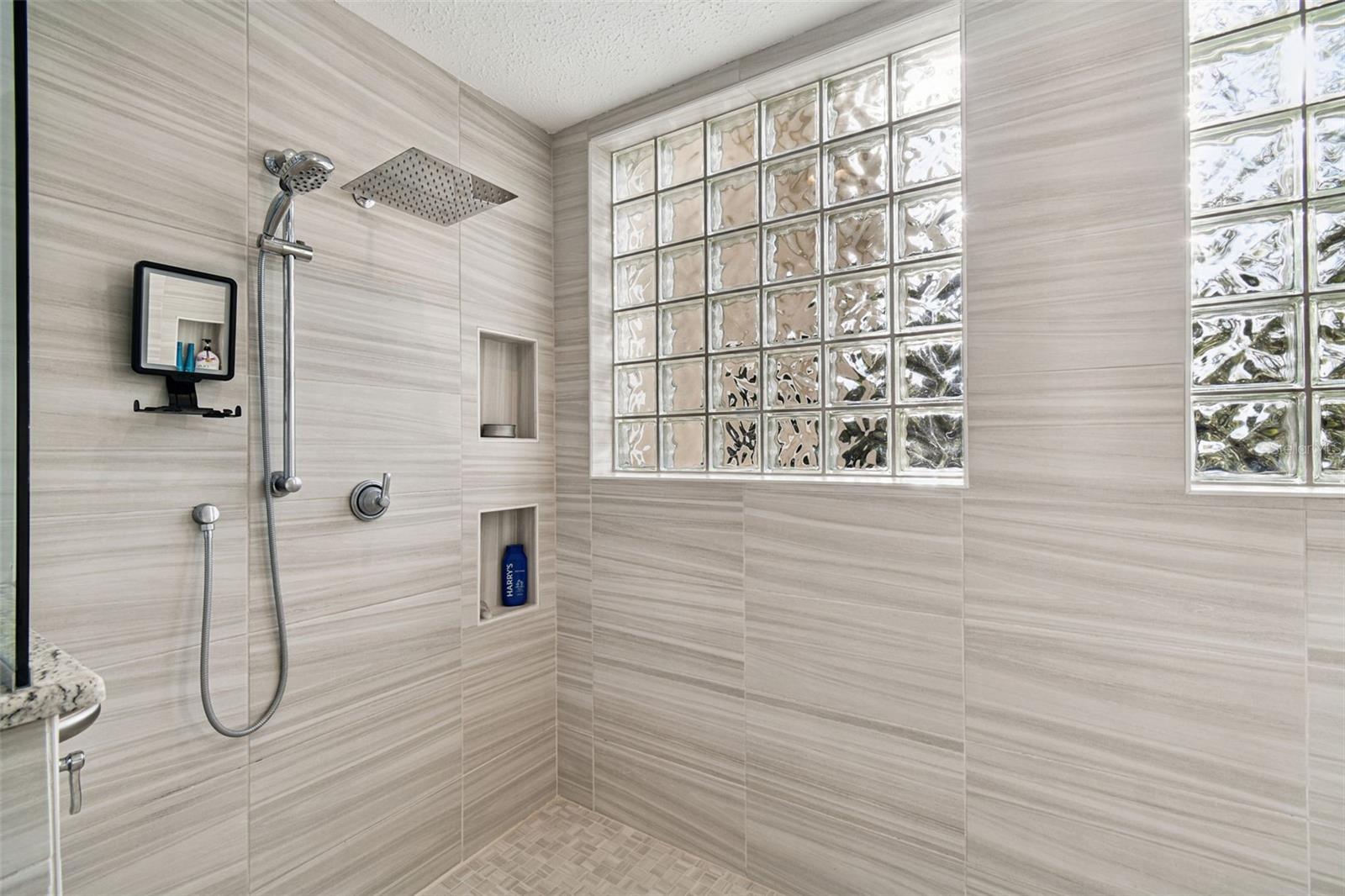 WOODLAND WATERS PH 1 - Residential