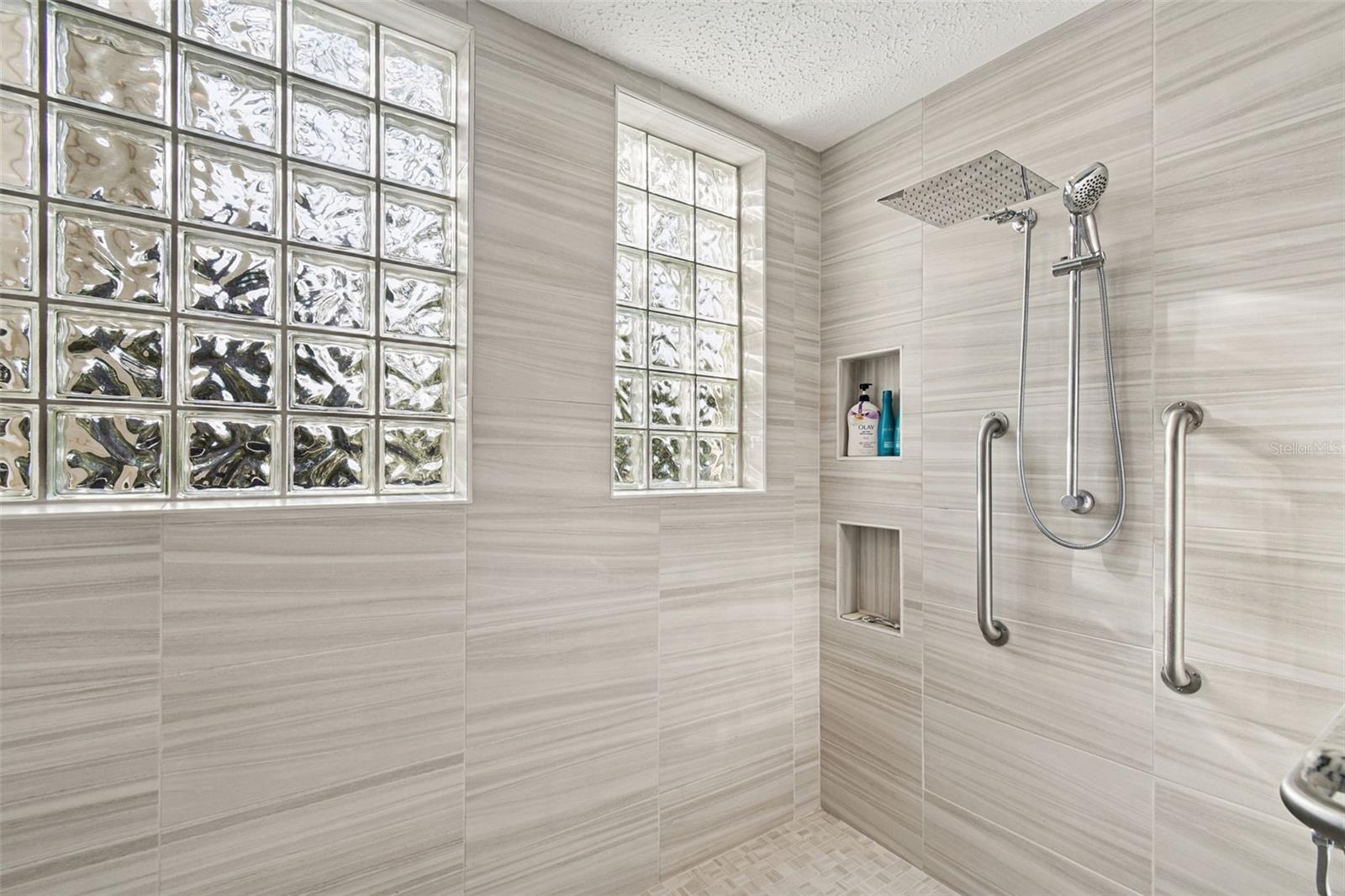 WOODLAND WATERS PH 1 - Residential