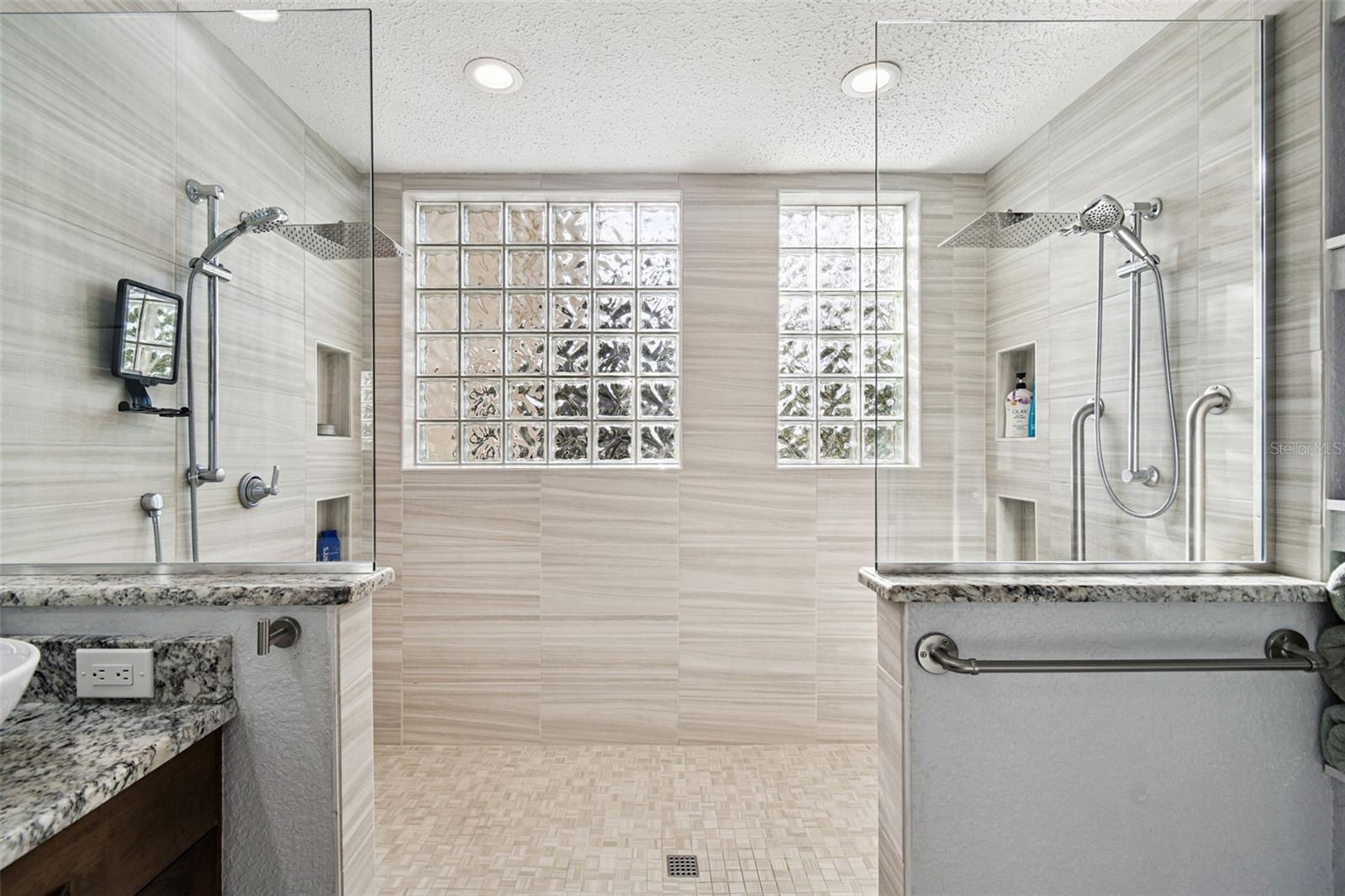 WOODLAND WATERS PH 1 - Residential