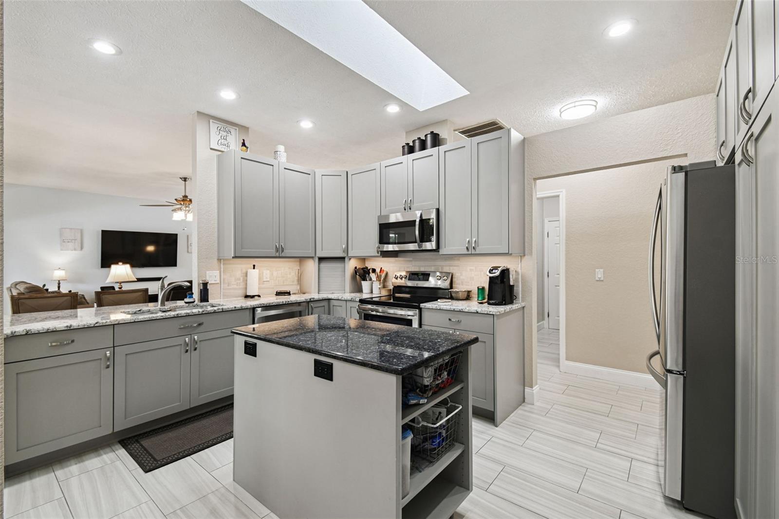 WOODLAND WATERS PH 1 - Residential