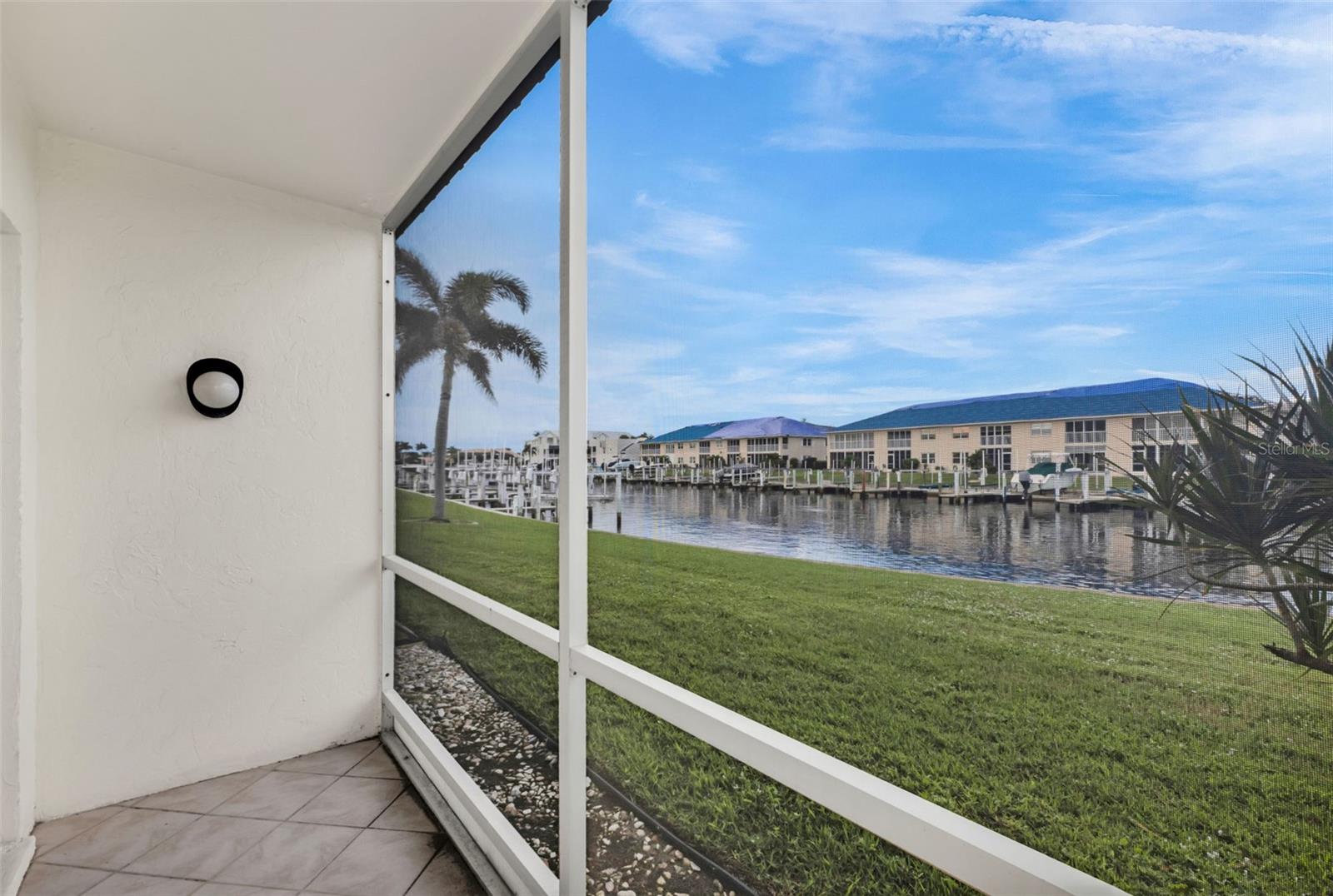 GATEWAY POINT - Residential Lease
