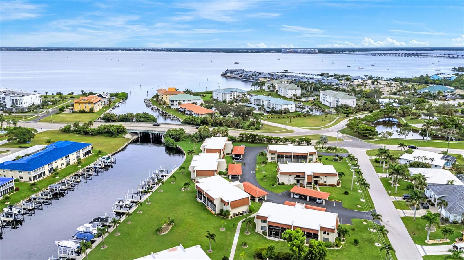 GATEWAY POINT - Residential Lease