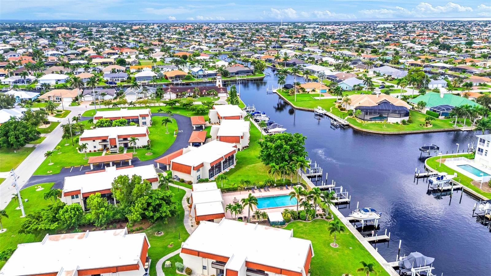 GATEWAY POINT - Residential Lease