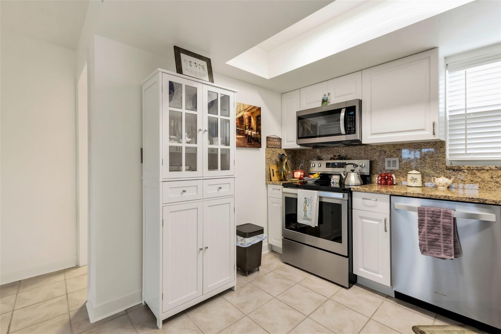 GATEWAY POINT - Residential Lease