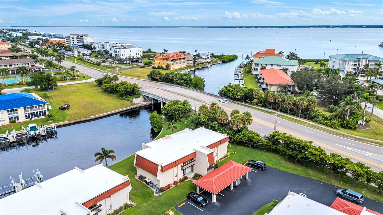 GATEWAY POINT - Residential Lease