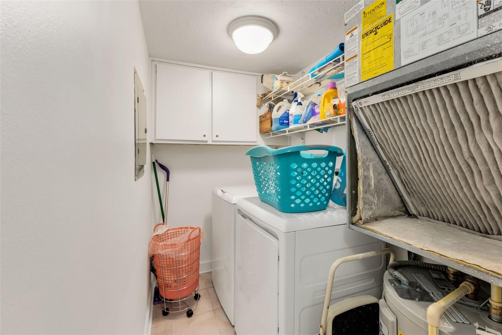GATEWAY POINT - Residential Lease