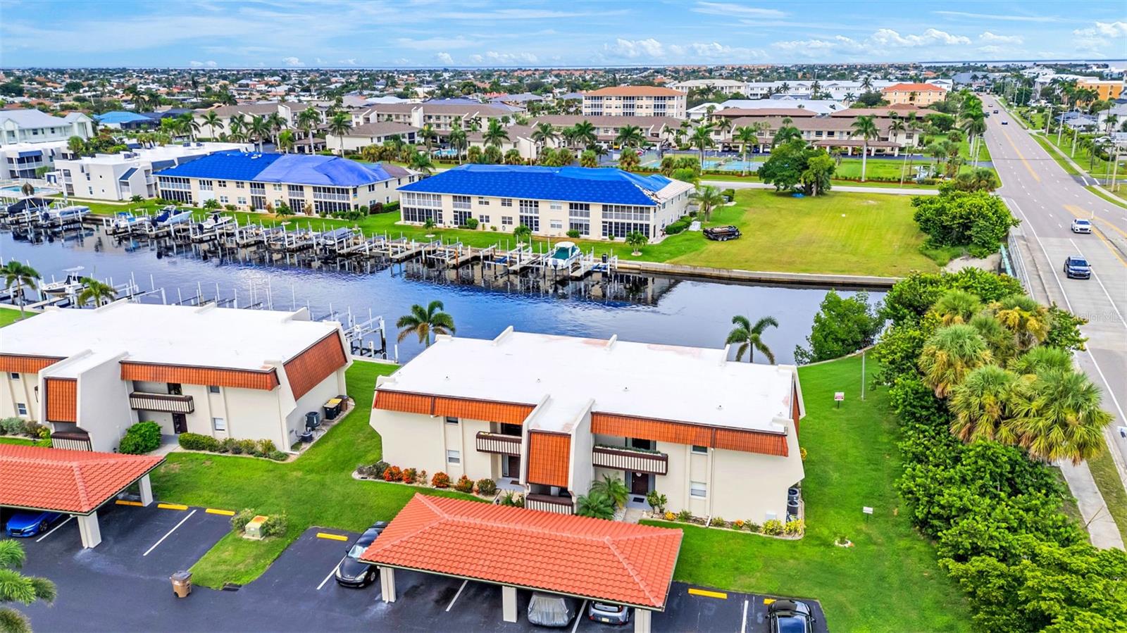 GATEWAY POINT - Residential Lease