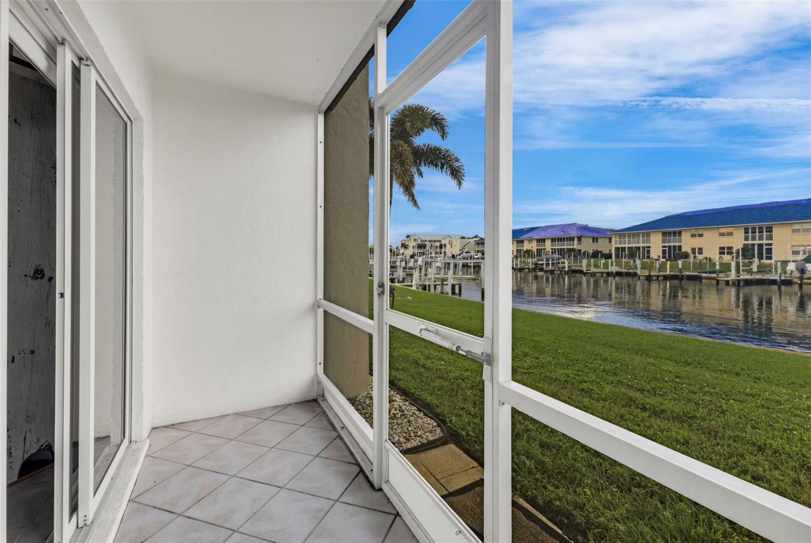 GATEWAY POINT - Residential Lease