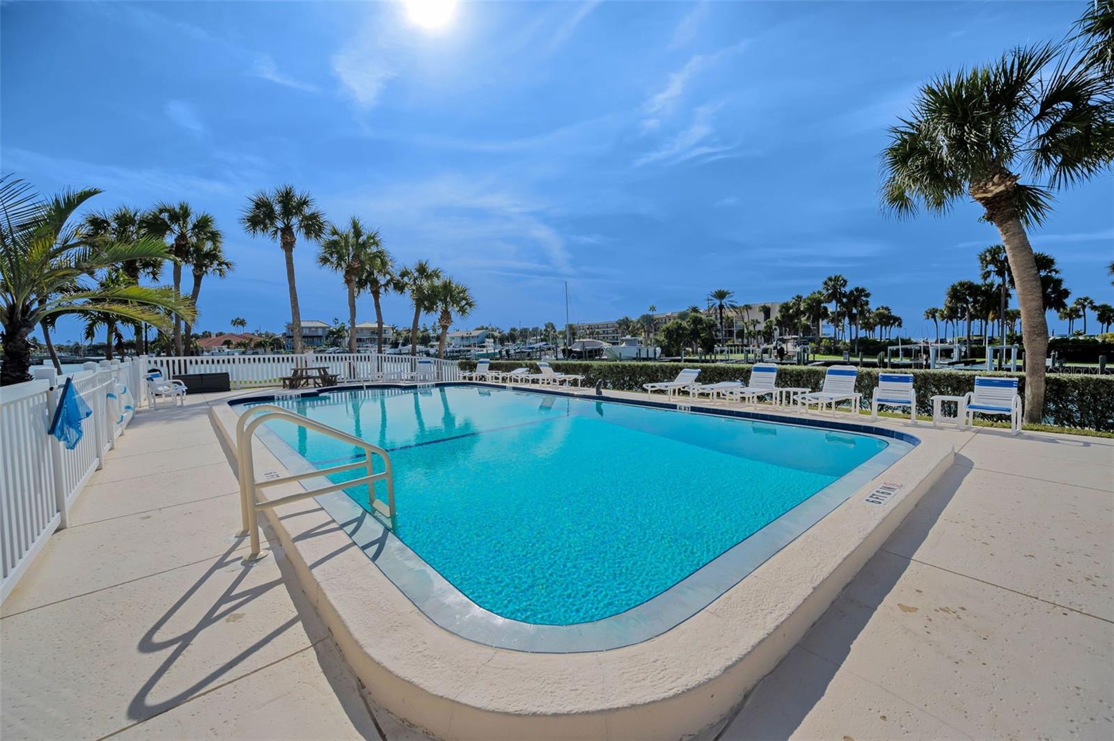 HARBORAGE CONDO BELLEAIR BEACH - Residential