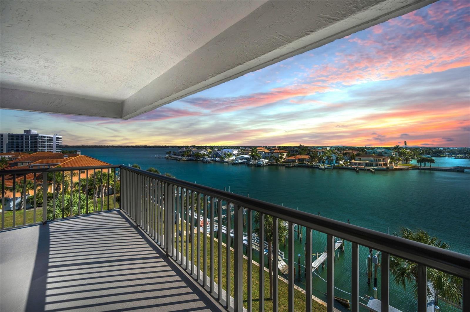 HARBORAGE CONDO BELLEAIR BEACH - Residential