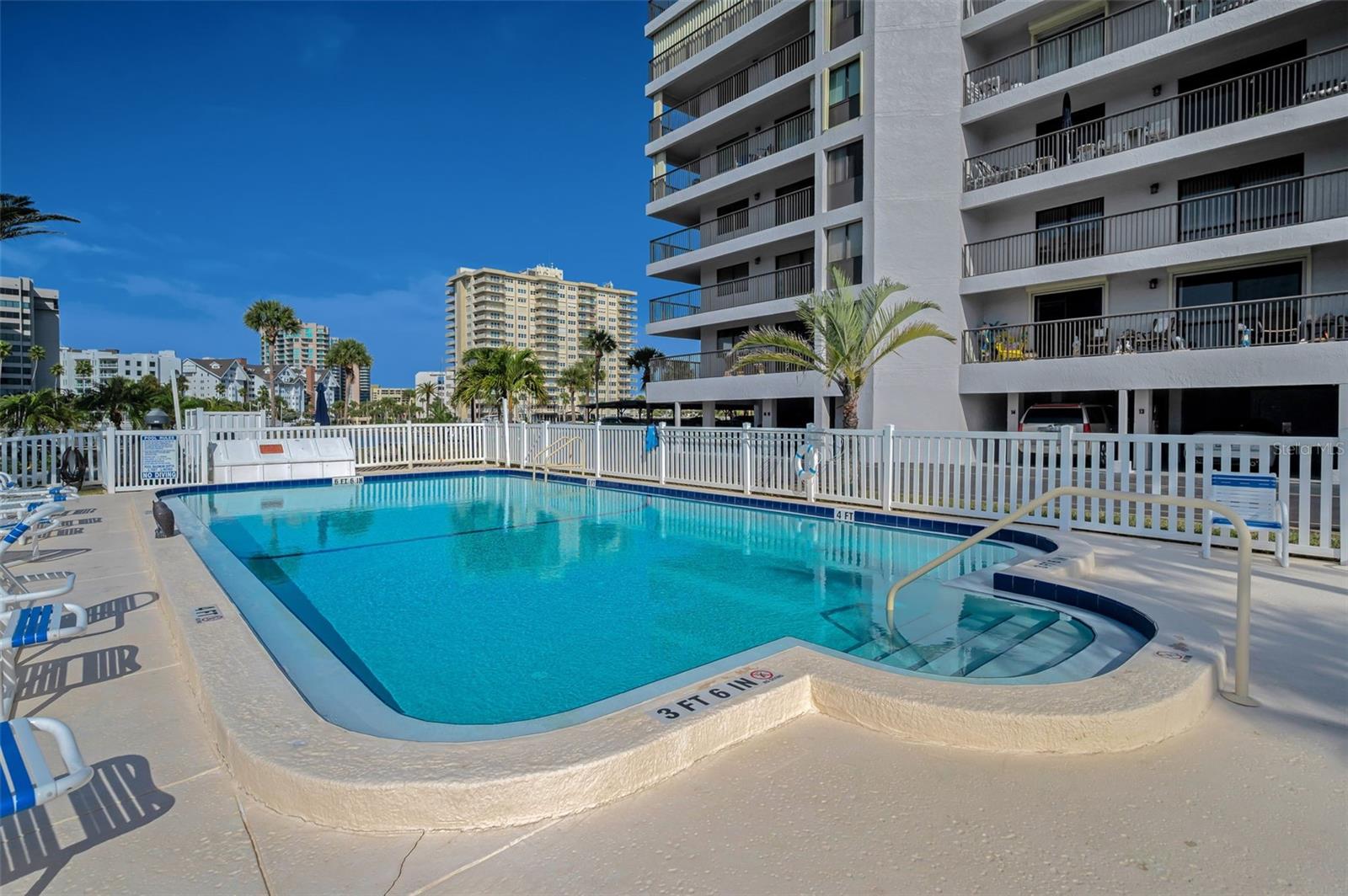HARBORAGE CONDO BELLEAIR BEACH - Residential